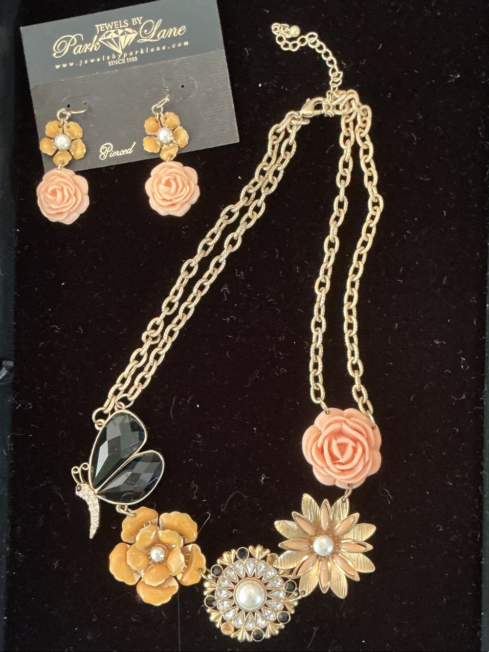 Park Lane Peach and Gold Floral and Butterfly Necklace with Peach Rose Earring